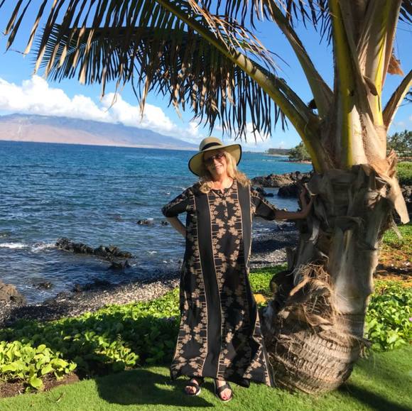 Meet your Posher, Lori - Picture 1 of 1